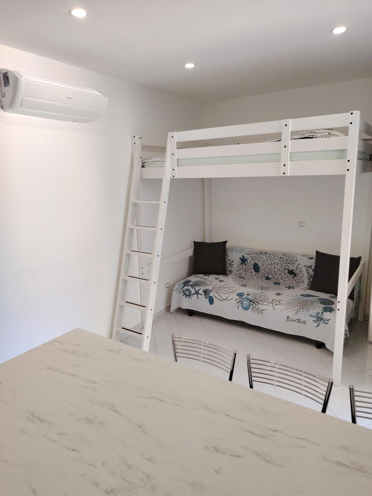 Savona Sea House Apartment Luaran gambar